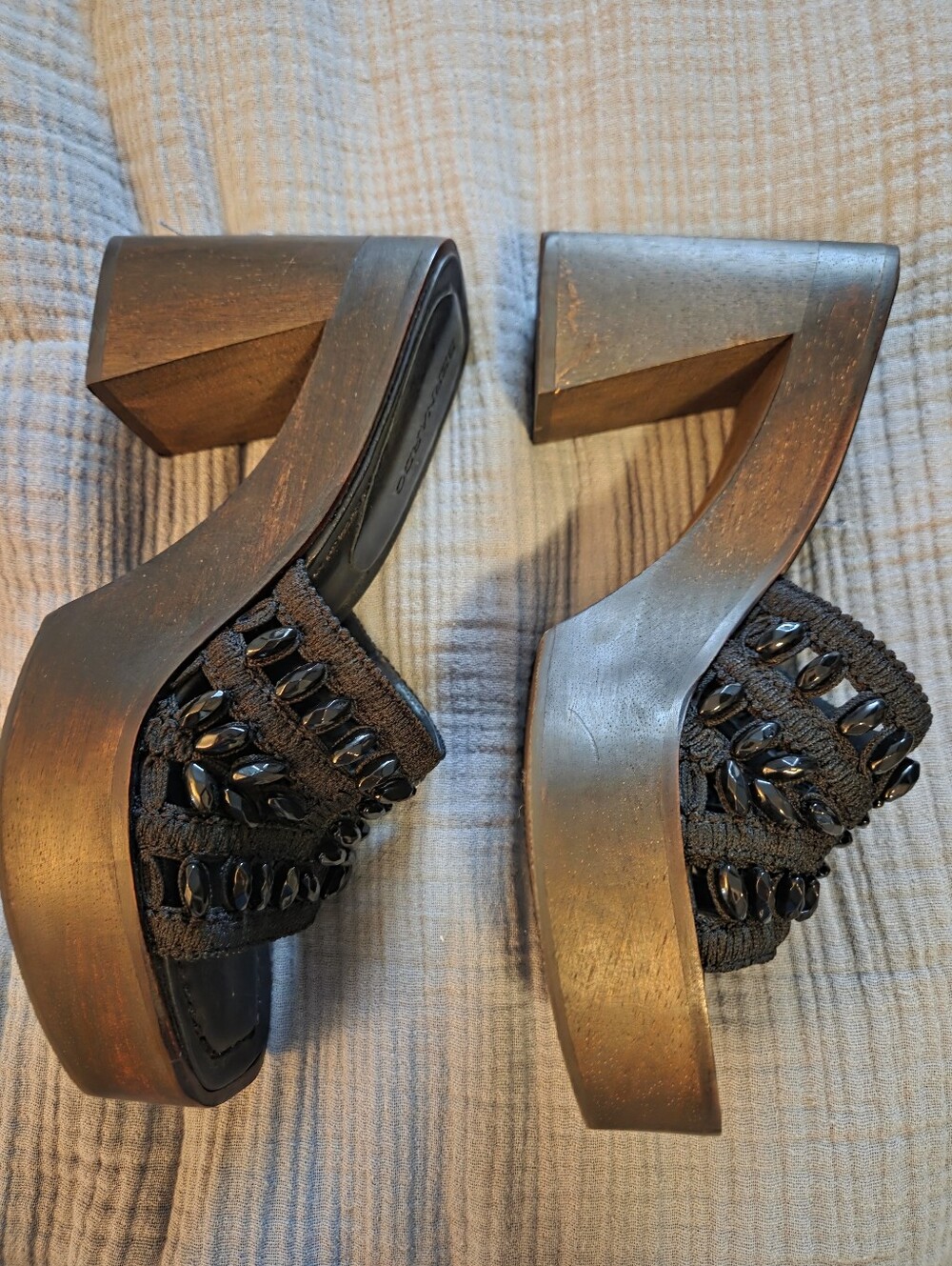Bernardo KNOX Platform Sandal